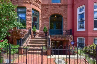 24 Logan Cir NW, Unit 5 in Washington, DC - Building Photo - Building Photo