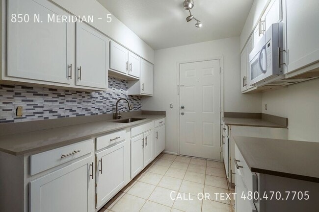 850 N Meridian Dr in Apache Junction, AZ - Building Photo - Building Photo