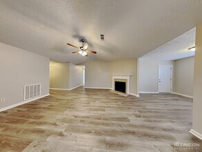 254 Whistle Way in Locust Grove, GA - Building Photo - Building Photo