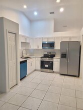 22 Pin Oak Dr in Palm Coast, FL - Foto de edificio - Building Photo
