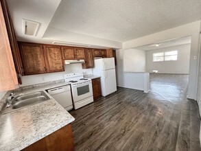 1811 W Jackson Ave in Lovington, NM - Foto de edificio - Building Photo