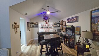 8358 Triad Cir in Sacramento, CA - Building Photo