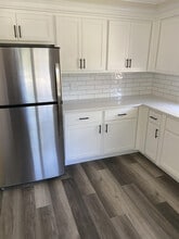 9421 W North Ave in Wauwatosa, WI - Building Photo - Building Photo