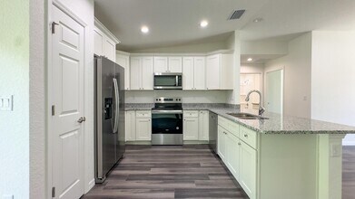 40 Maple Ln in Ocklawaha, FL - Building Photo - Building Photo