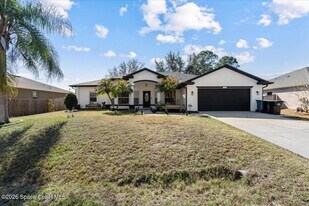 356 Olster St in Palm Bay, FL - Building Photo