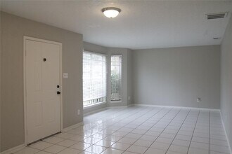 3802 Willow Springs Ln in Houston, TX - Building Photo - Building Photo