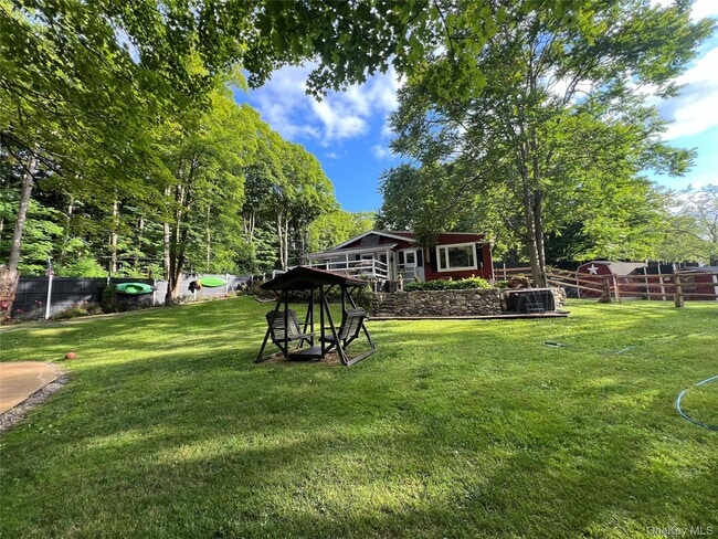 property at 149 Jaycox Rd