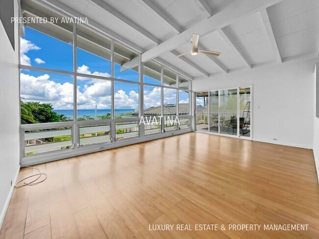 property at 1404 Laamia Pl