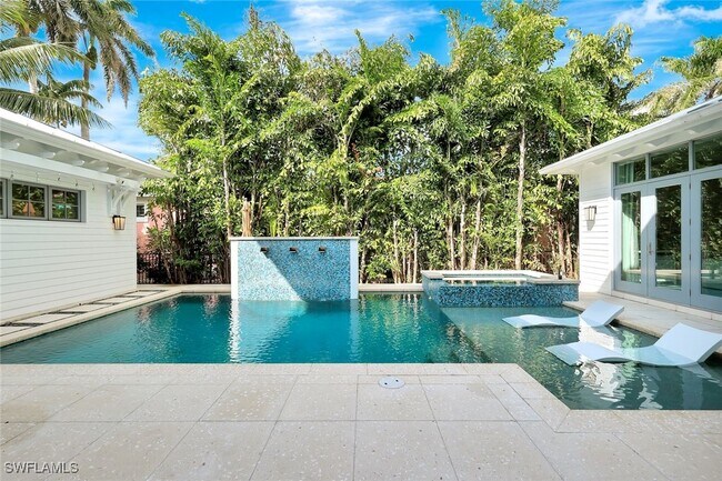 property at 160 Broad Ave S