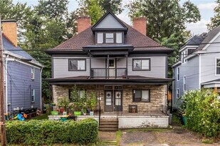 319 N Balph Ave in Pittsburgh, PA - Building Photo