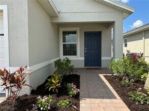 8777 Swell Brooks Ct in North Fort Myers, FL - Building Photo - Building Photo