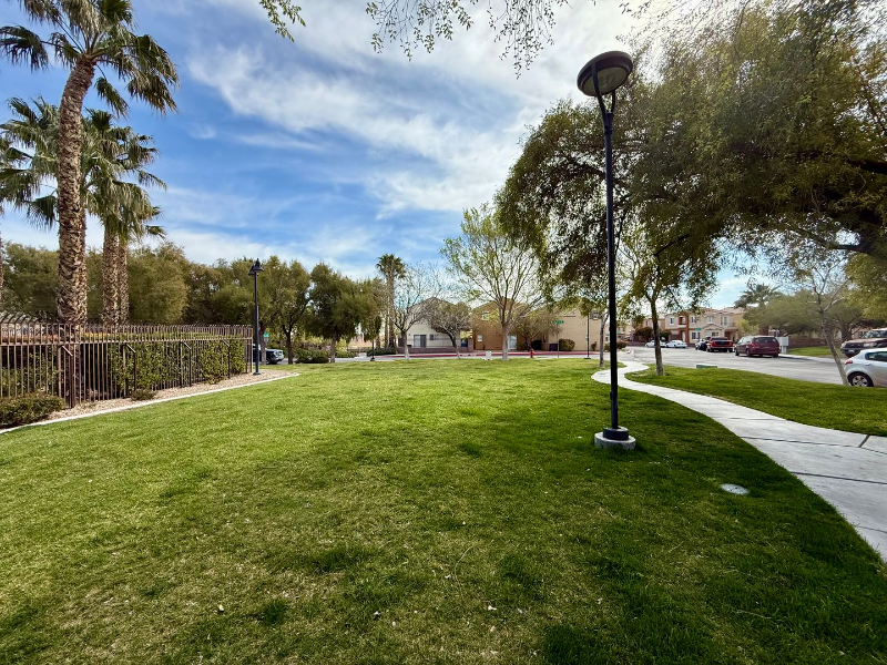 10448 Wild Bill Ct in Las Vegas, NV - Building Photo