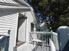 24 Vale St in Providence, RI - Building Photo - Building Photo