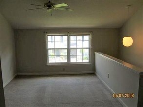 2494 Etiwan Ave-Unit -Unit D-12 in Charleston, SC - Building Photo - Building Photo