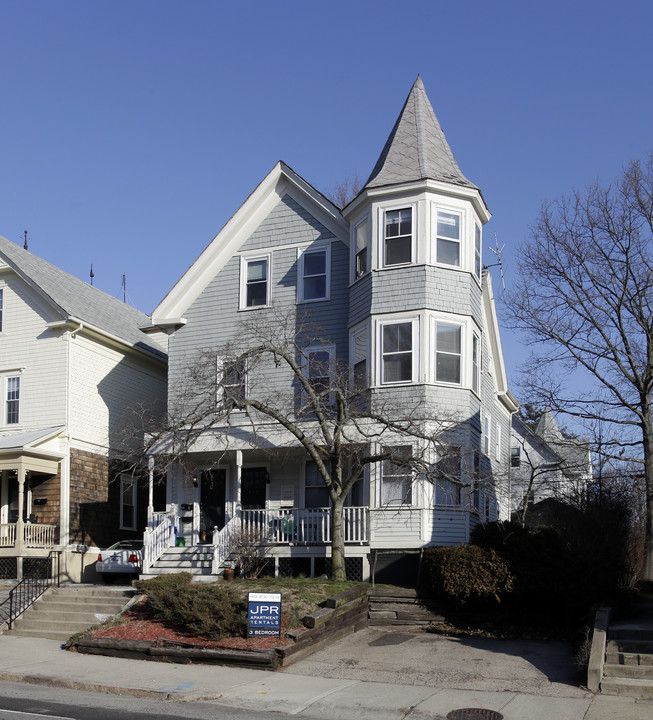 132-134 S Angell St in Providence, RI - Building Photo