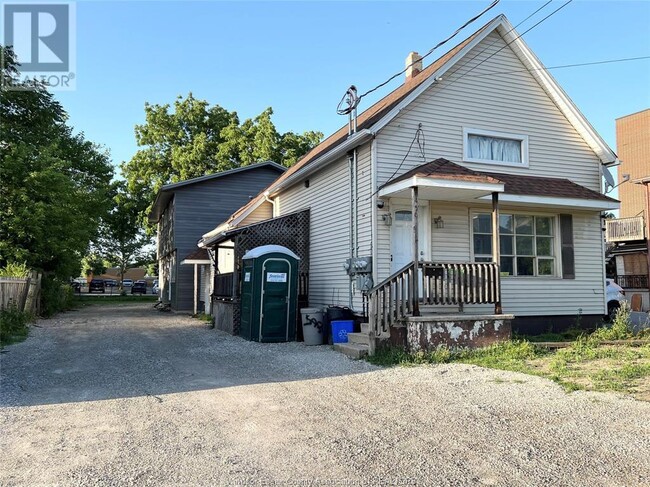 450 Mill St