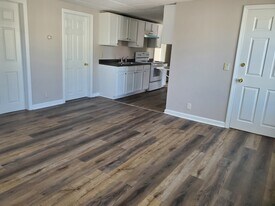 78 Cowden St, Unit 2 in Central Falls, RI - Building Photo