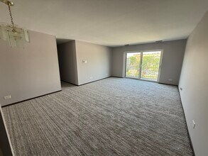 2615 W Foster Ave in Chicago, IL - Foto de edificio - Building Photo