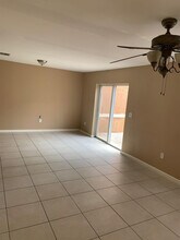 2400 NW 98th Ln in Sunrise, FL - Building Photo - Building Photo