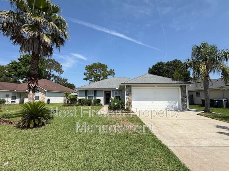 1921 Willesdon Dr W in Jacksonville, FL - Building Photo