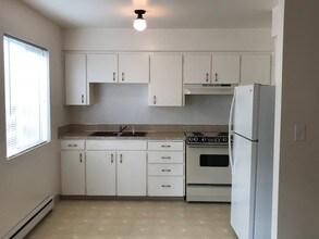 343 SE 81st Ave, Unit 343 in Portland, OR - Foto de edificio - Building Photo