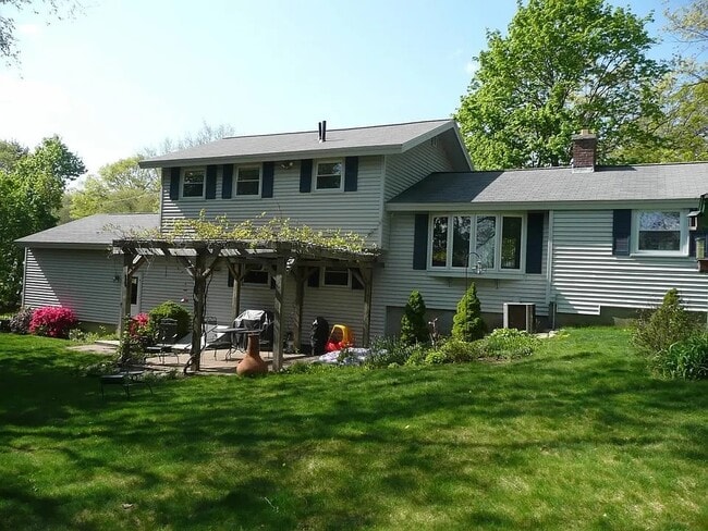 property at 1 Cayuga Dr