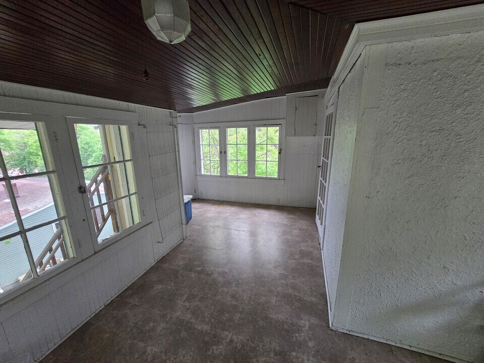 37 Baltic Hts, Unit 37 in Baltic, CT - Building Photo