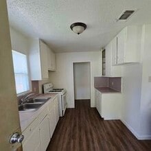 4700 Burton Ave in Fort Worth, TX - Building Photo - Building Photo