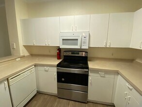 3561 Conroy Rd in Orlando, FL - Building Photo - Building Photo