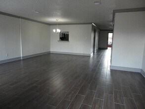 6654 Montauk Dr in Houston, TX - Building Photo - Building Photo