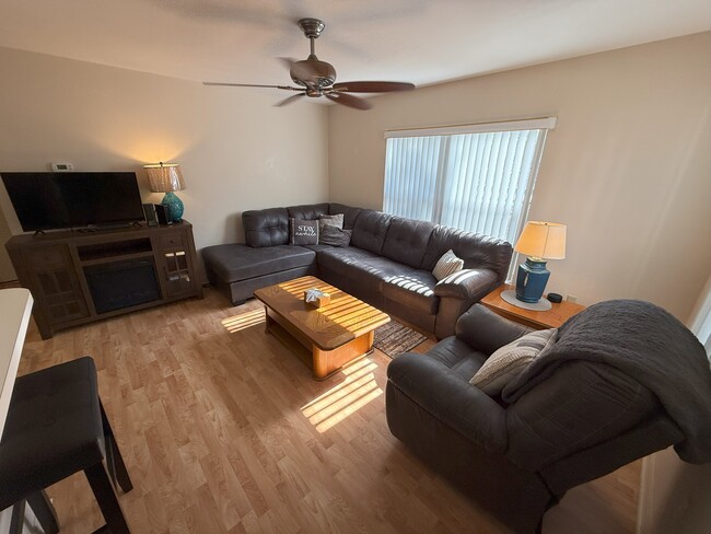853 SE Mayo Dr, Unit 853 in Crystal River, FL - Building Photo - Building Photo
