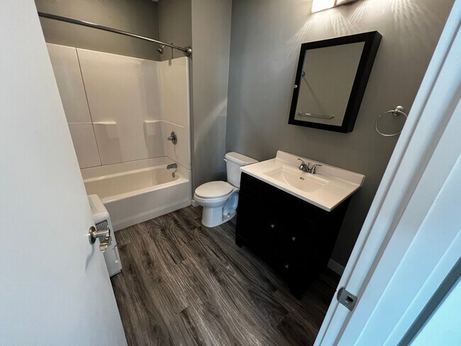 4301 Olive St in St. Louis, MO - Building Photo - Building Photo