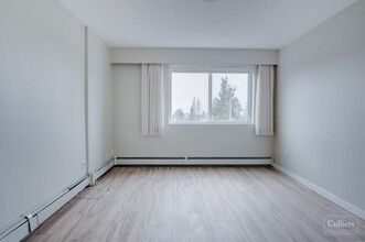 1990 41st Av W in Vancouver, BC - Building Photo - Interior Photo