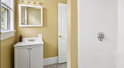 4 Haskell St, Unit 1 in Boston, MA - Building Photo - Building Photo