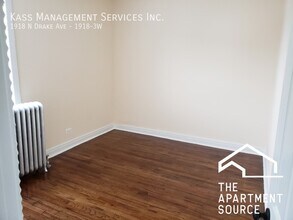 1918 N Drake Ave in Chicago, IL - Foto de edificio - Building Photo