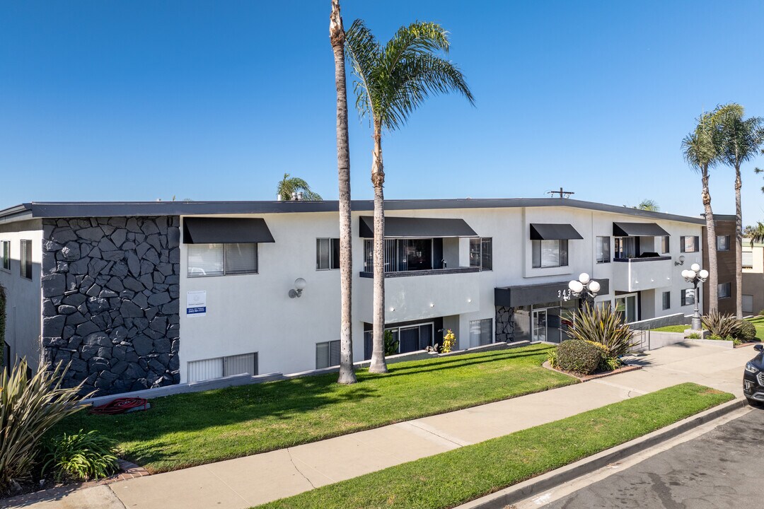 343 Palos Verdes in Redondo Beach, CA - Building Photo