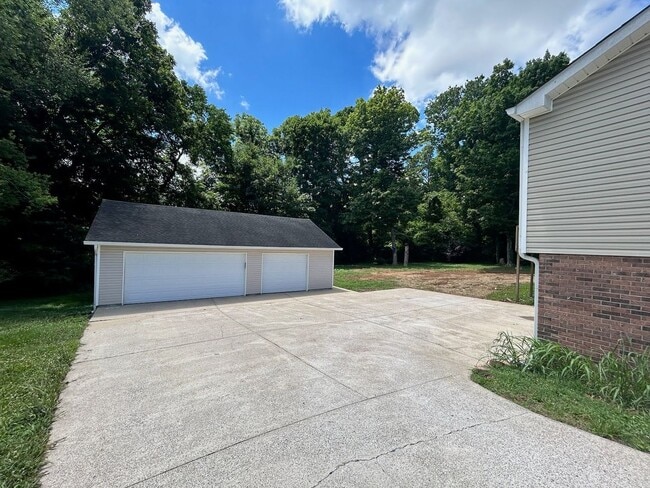 3721 Lavender Ct in Clarksville, TN - Building Photo - Building Photo