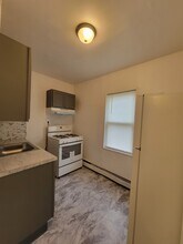 1462 Olden Ave, Unit 2 in Ewing, NJ - Building Photo - Building Photo