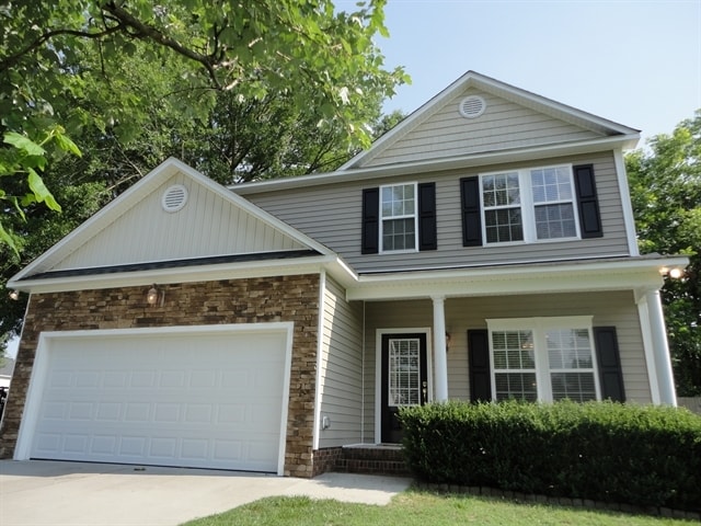 property at 645 Commander Dr