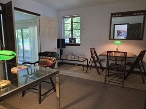 6 Summer Hill Rd in Westport, CT - Building Photo - Building Photo