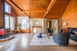 1735 Chem. de la Croix in St-Adolphe-d'Howard, QC - Building Photo