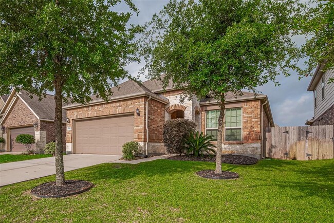 property at 5323 Royal Press Dr