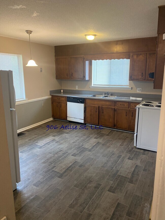 906 Aelise St Rentals in Thomson, GA