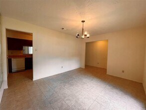4502 Mossygate Dr in Spring, TX - Building Photo - Building Photo