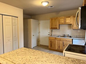 1501 N Jackson St in Enid, OK - Building Photo - Building Photo