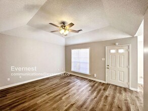 5807 Garden Walk W in Southaven, MS - Building Photo - Building Photo