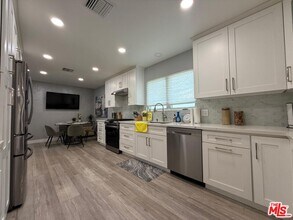 515 Myrtle St in Glendale, CA - Building Photo - Building Photo