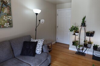 6851 Countrywoods Cir in Midvale, UT - Foto de edificio - Building Photo