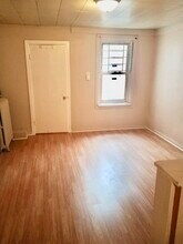 20 Jones St-Unit -1 in Jersey City, NJ - Building Photo - Building Photo