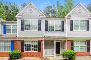 1315 Maple Valley Ct in Union City, GA - Building Photo